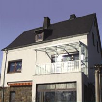 Terrassenüberdachung mit einem Seitenteil